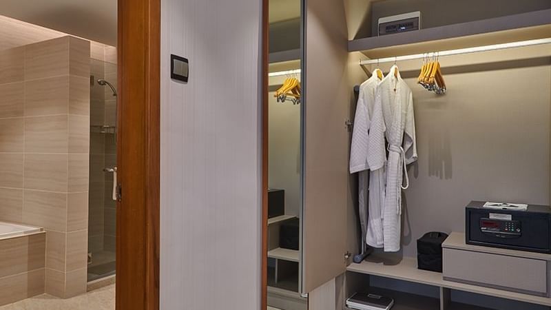 Cititel Mid Valley Deluxe King room